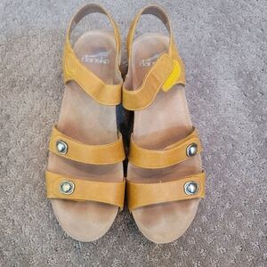 Dansko yellow leather wedge sandals size 39